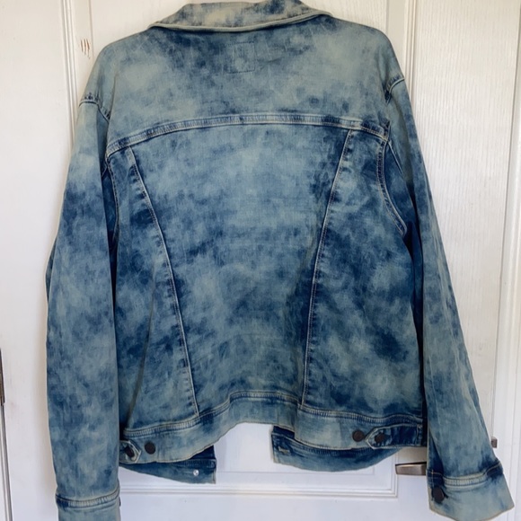 Washed Denim Style Jean Jacket Size 1X - Picture 6 of 6